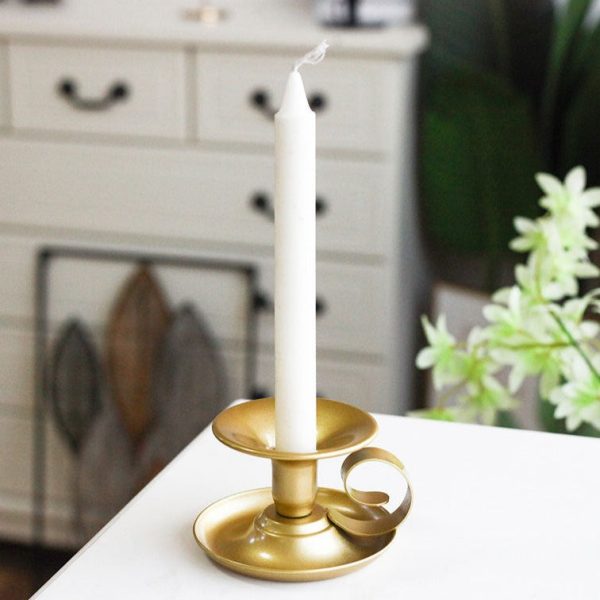 Bougeoir doré design escargot pour décoration intérieure