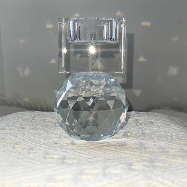Bougeoir en cristal : accessoire de décoration chic