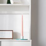 Accessoire en céramique pour bougies sur plateau