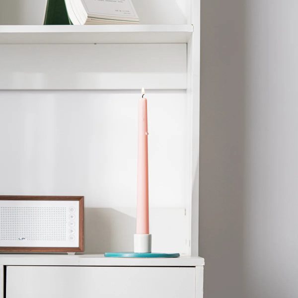 Accessoire en céramique pour bougies sur plateau