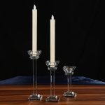 Bougeoir en cristal de forme colonne pour ambiance chaleureuse