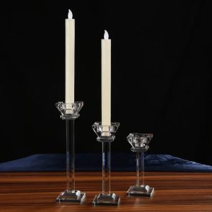 Bougeoir en cristal de forme colonne pour ambiance chaleureuse