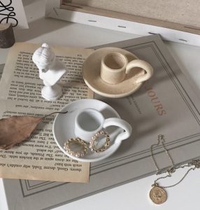 Coquetier en céramique, accessoire décoratif unique