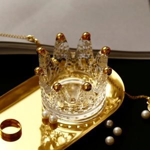 Bougeoir en cristal, design couronne pour une ambiance raffinée