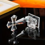 Accessoire en cristal, symbole de la foi chrétienne
