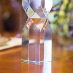 Accessoire en cristal : bougeoir à thème sablier