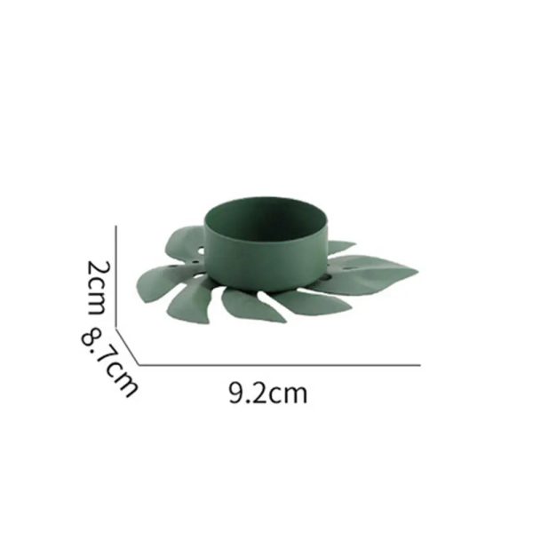 Élégance dorée avec bougeoir Monstera