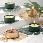 Bougeoir doré avec motif Monstera