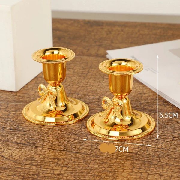 Set de bougeoirs dorés, style contemporain