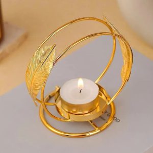 Design moderne de bougeoir doré, idéal pour la décoration