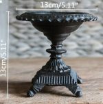 Élégant bougeoir en métal, design ancien