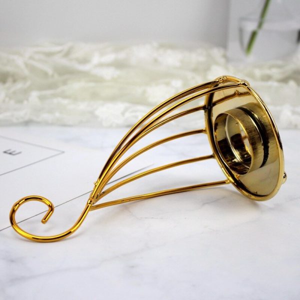 Bougeoir Felouque en métal doré, parfait pour soirées raffinées