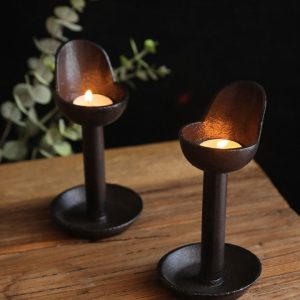 Tabouret en fonte, élégant bougeoir décoratif