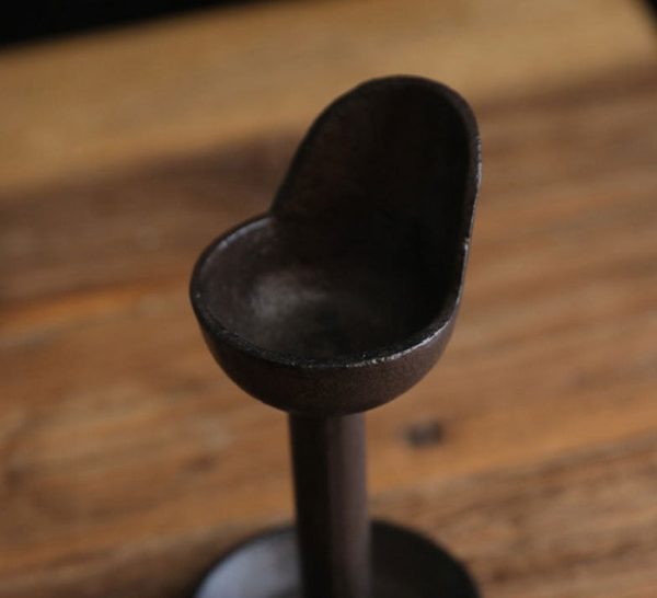 Bougeoir en métal forgé, support stable et chic