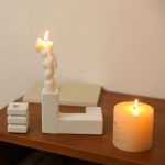 Bougeoir céramique stylisé avec formes géométriques