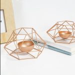 Bougeoir en métal au design géométrique élégant