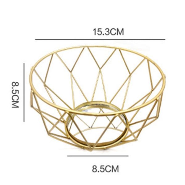 Accessoire décoratif doré pour bougies et ambiance chaleureuse