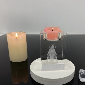 Bougeoir en verre avec design holographique