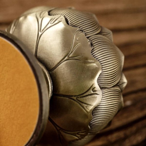 Bougeoir doré Lotus, style moderne et artistique