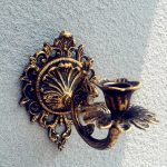 Élégant bougeoir mural doré antique pour l'intérieur