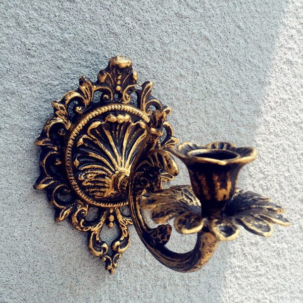 Élégant bougeoir mural doré antique pour l'intérieur