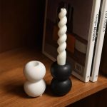 Élégance du bougeoir noir en céramique