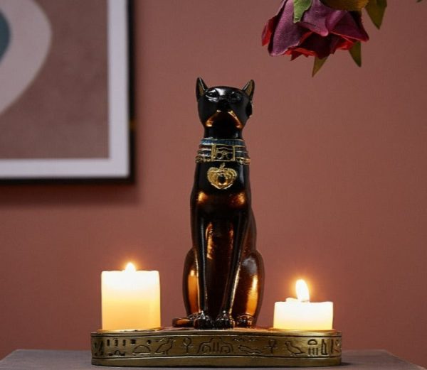 Bougeoir noir inspiré par la déesse égyptienne Bastet