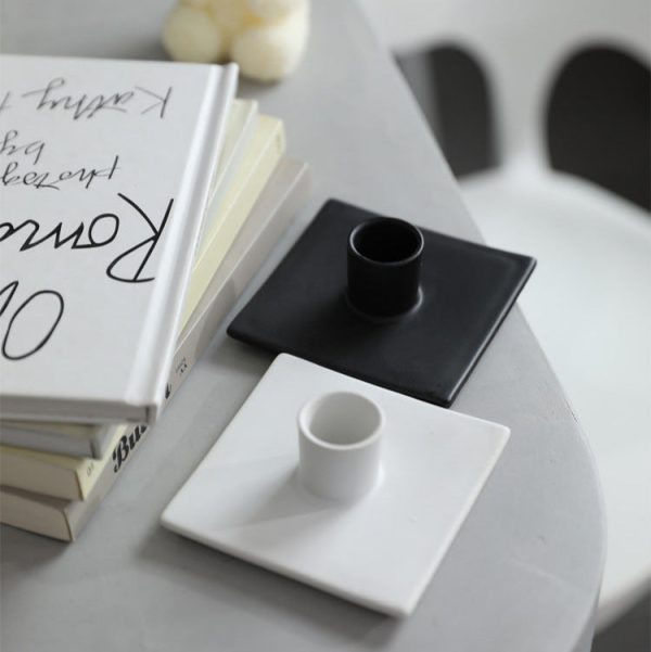 Accessoire noir pour bougie, style contemporain