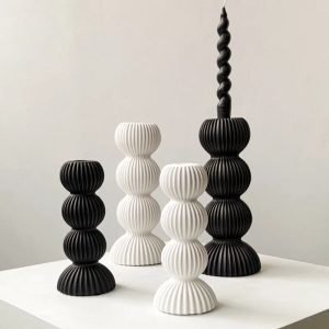 Bougeoir Noir Nordique élégant pour une ambiance chaleureuse