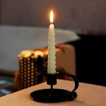 Accessoire déco : Bougeoir Noir au style vintage intemporel