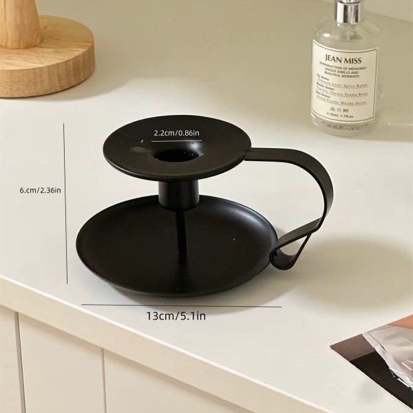 Bougeoir Noir au charme rétro, ajout chic à votre table