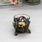 Élégant bougeoir noir pour une ambiance gothique