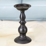 Accessoire noir intemporel pour éclairage doux