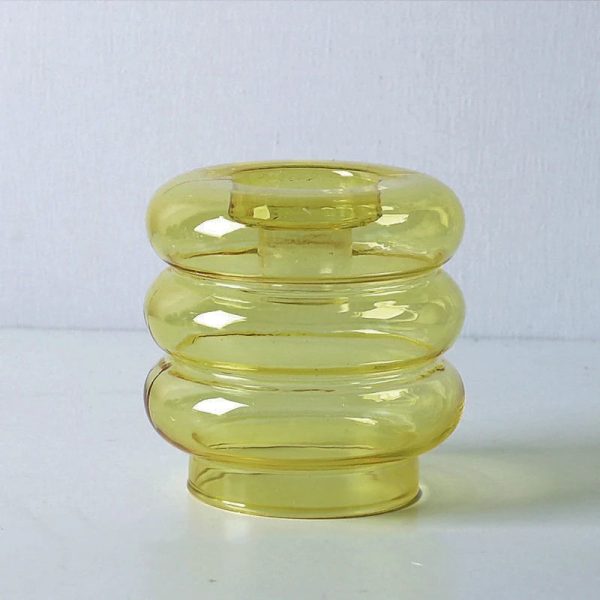 Bougeoir en verre coloré pour ambiance chaleureuse