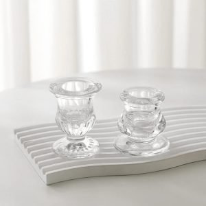 Bougeoir en verre, look rétro pour style classique