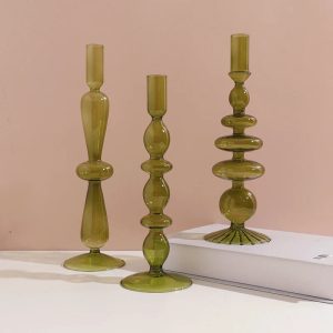 Bougeoir moderne en verre teinté vert olive