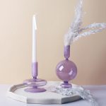Bougeoir violet en verre pour bougies classiques
