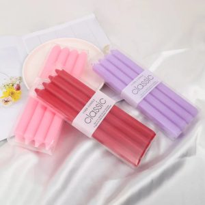 Bougies colorées pastel pour décoration intérieure