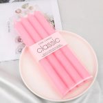 Bougies élégantes en pastel pour événements festifs