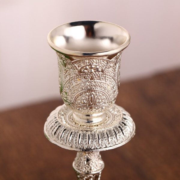 Ornement moderne en argent pour mise en valeur de vos bougies