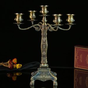 Pied griffe pour candélabre ancien, style classique