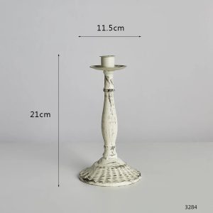 Objet de décoration : chandelier 3 branches en design traditionnel