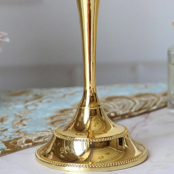 Chandelier doré à 3 branches, pièce maîtresse raffinée