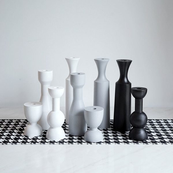 Chandelier en bois blanc, style moderne et épuré