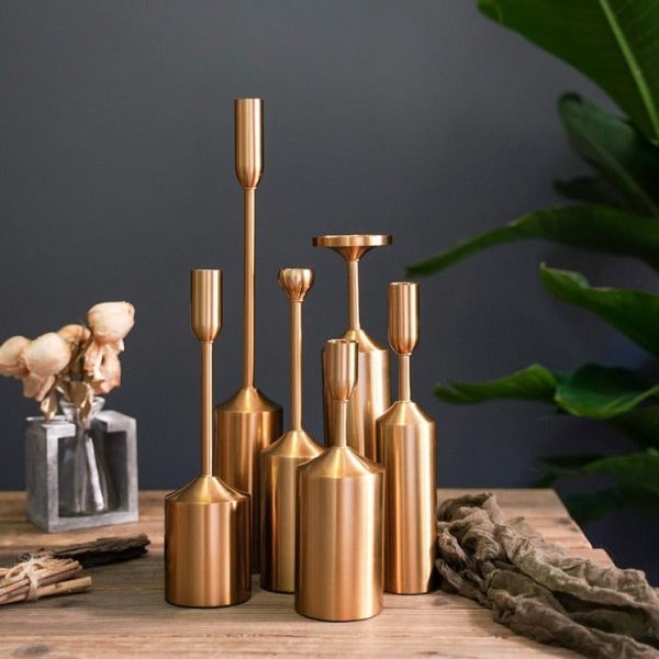 Éclairage décoratif en métal doré, style moderne