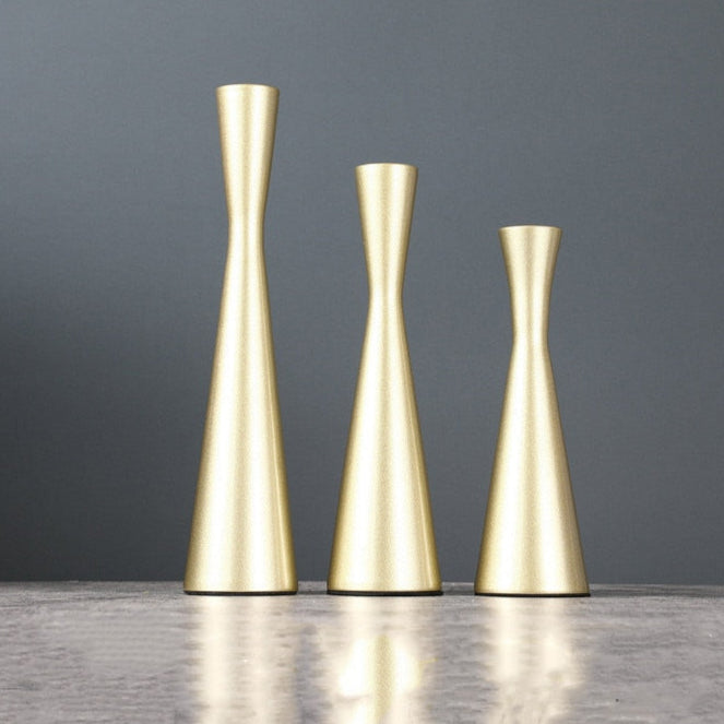 Chandelier doré design fusée en métal fer forgé