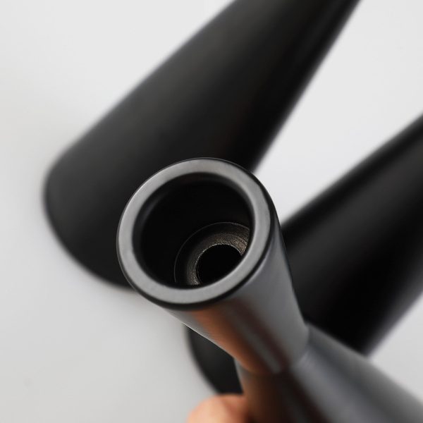 Chandelier élégant en fonte dorée inspiré de fusées