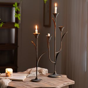 Chandelier doré avec design en branche