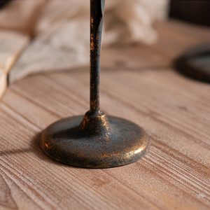 Chandelier doré moderne pour intérieur chic