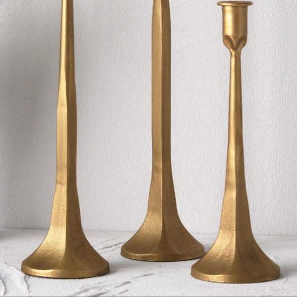 Chandelier en fer forgé doré, style contemporain